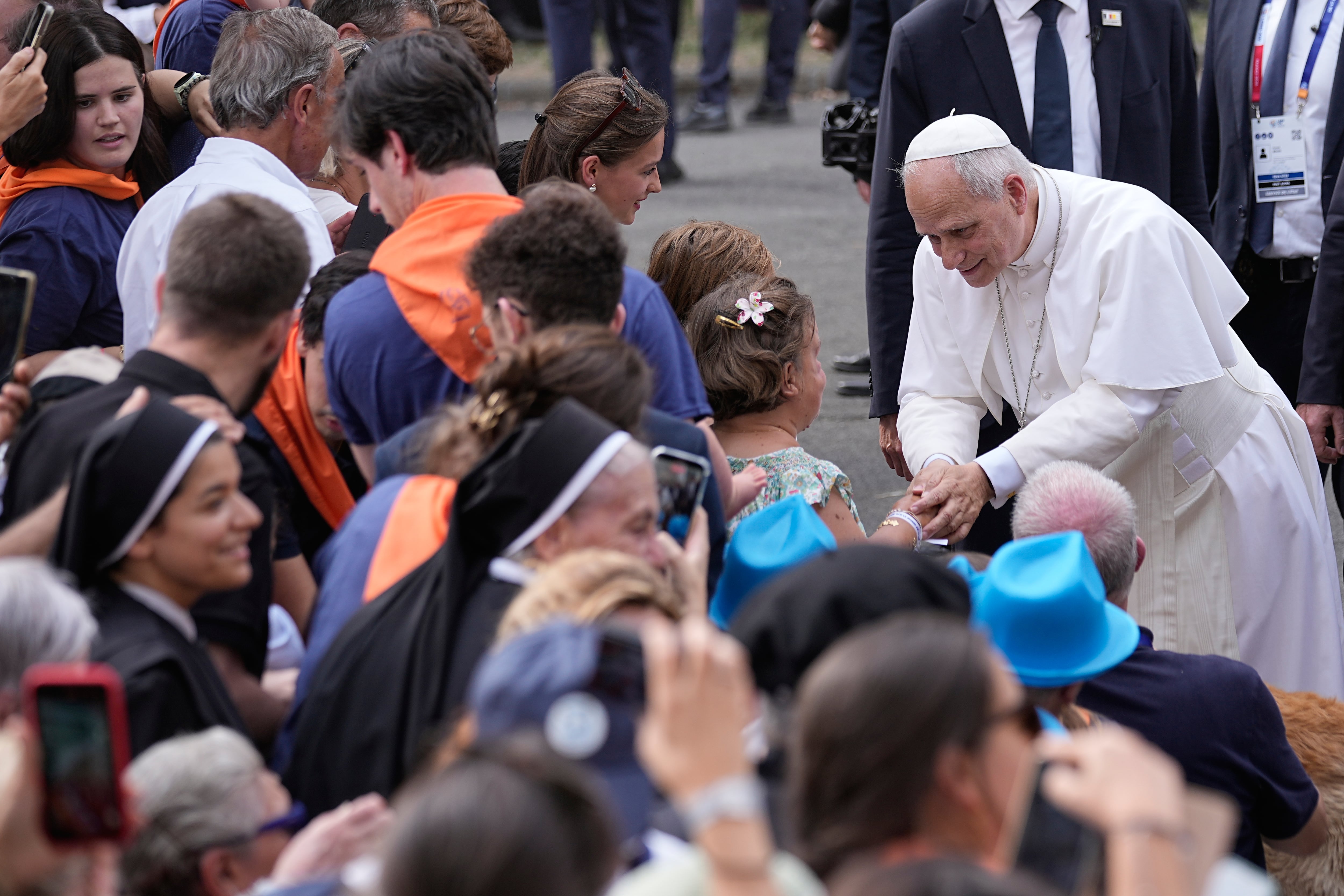 El papa León XIV en el Santuario de Nuestra Señora de Lourdes en Francia.