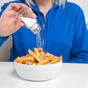 El bajo nivel de sodio en el cuerpo puede generar convulsiones y dolor de cabeza.