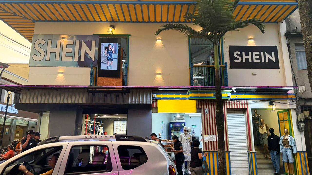 Comerciantes mayoristas hacen un uso inadecuado de los minimis para comercializar productos chinos. 