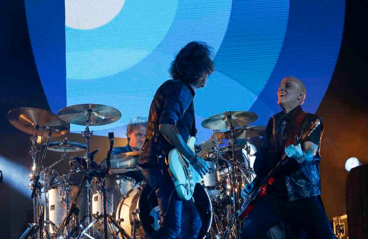 La última presentación de la banda había sido el 21 de diciembre de 2007 en el estadio Monumental de Buenos Aires como parte de la gira 'Me Verás Volver'.