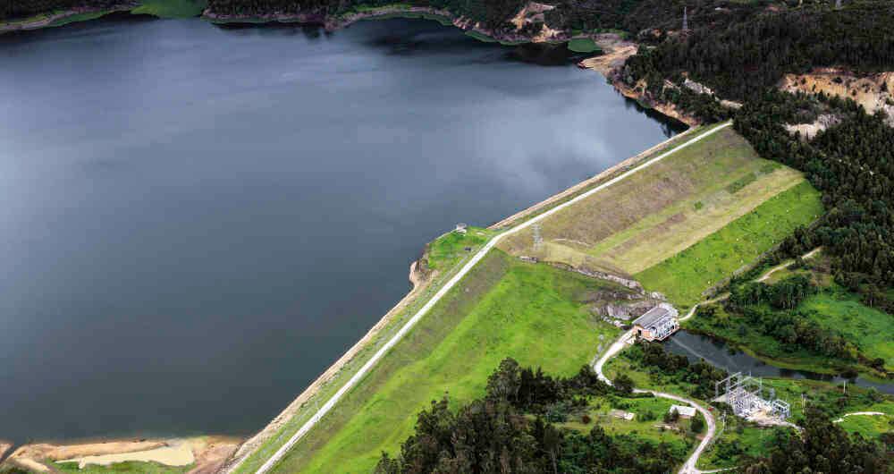 El nivel de los embalses para la generación de energía eléctrica se ubicó en 57,4 %, 1,9 puntos por debajo del nivel reportado al cierre de febrero de 2022.