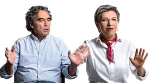 Sergio Fajardo junto a Claudia López
