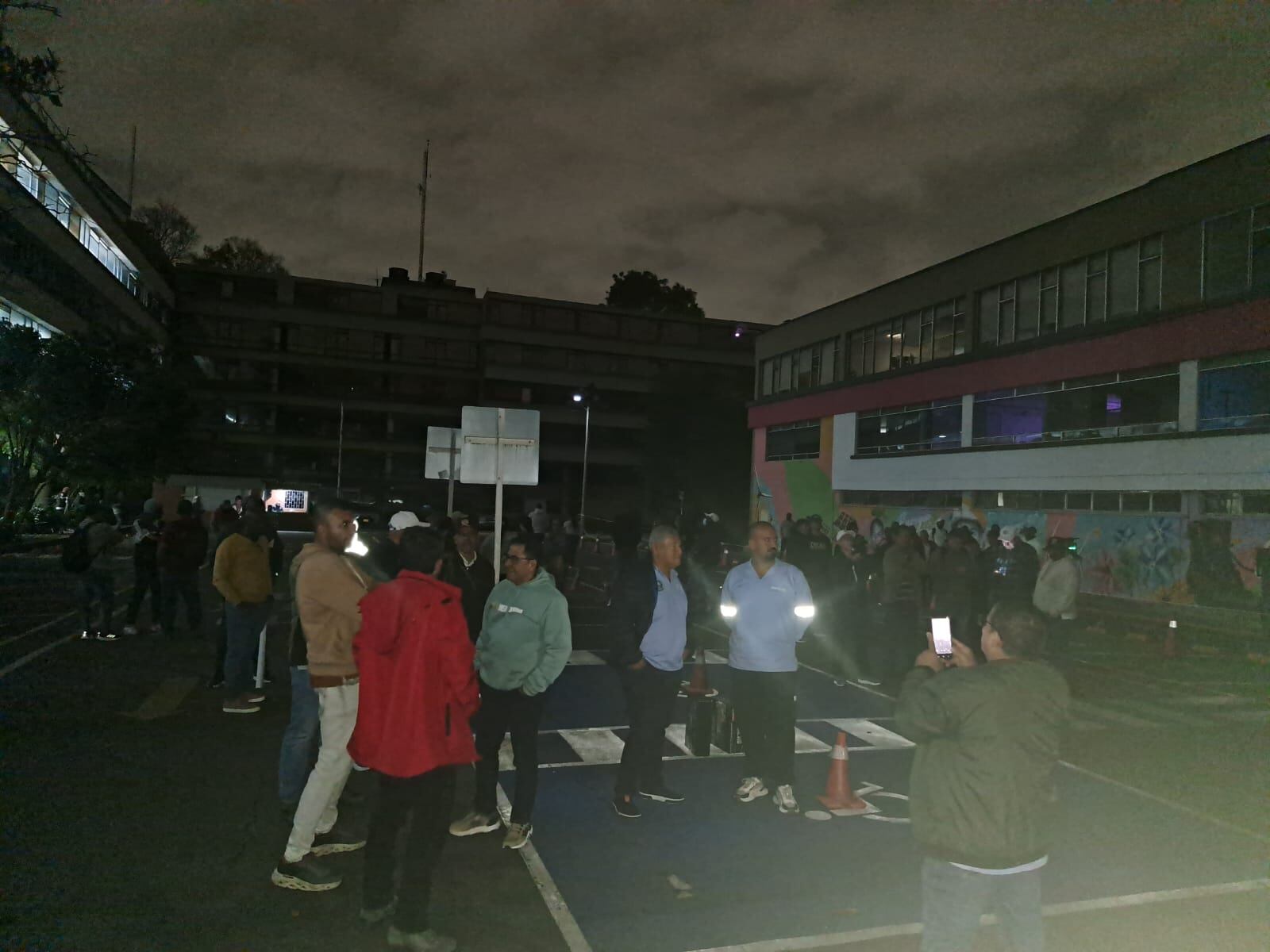 Sindicalistas frente al Min Minas