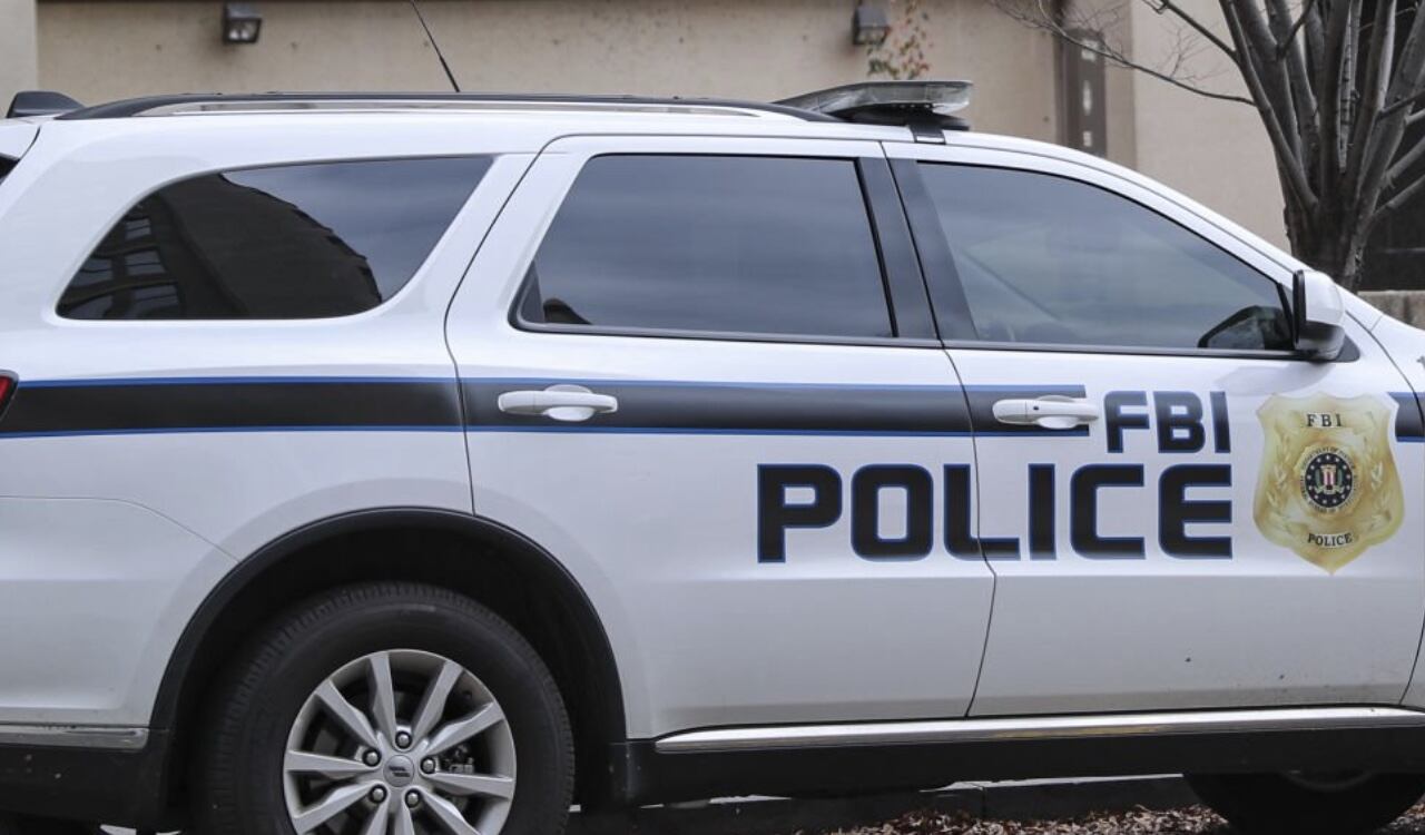 El FBI llegó hasta la casa del ex vicepresidente Mike Pence