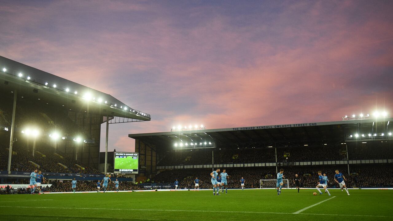 La Premier League contempla anular el contrato de difusión en Rusia.