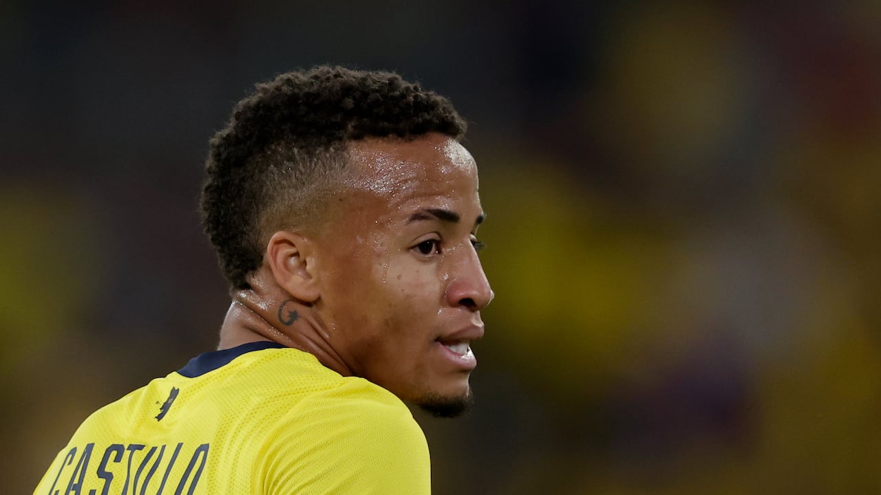 Byron Castillo durante un amistoso con Ecuador ante Japón