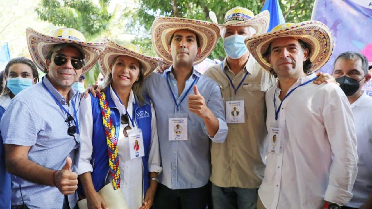 De izquierda a derecha: Alejandro Char, Aydeé Lizarazo, David Barguil, Enrique Peñalosa y Federico Gutiérrez