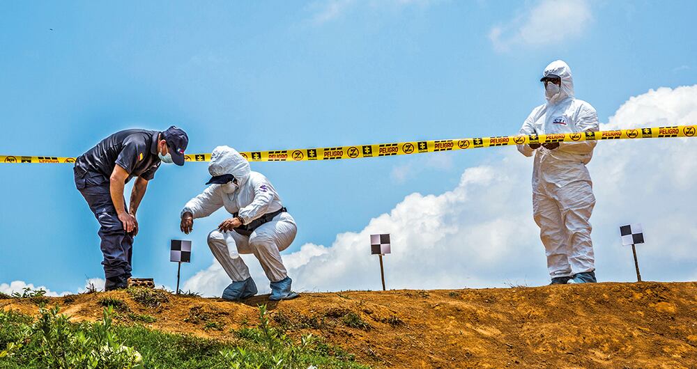   Las autoridades mantienen las investigaciones sobre los dos casos, el de un hombre de 39 años y un joven, que fueron reportados como desaparecidos y los encontraron muertos en Bogotá.