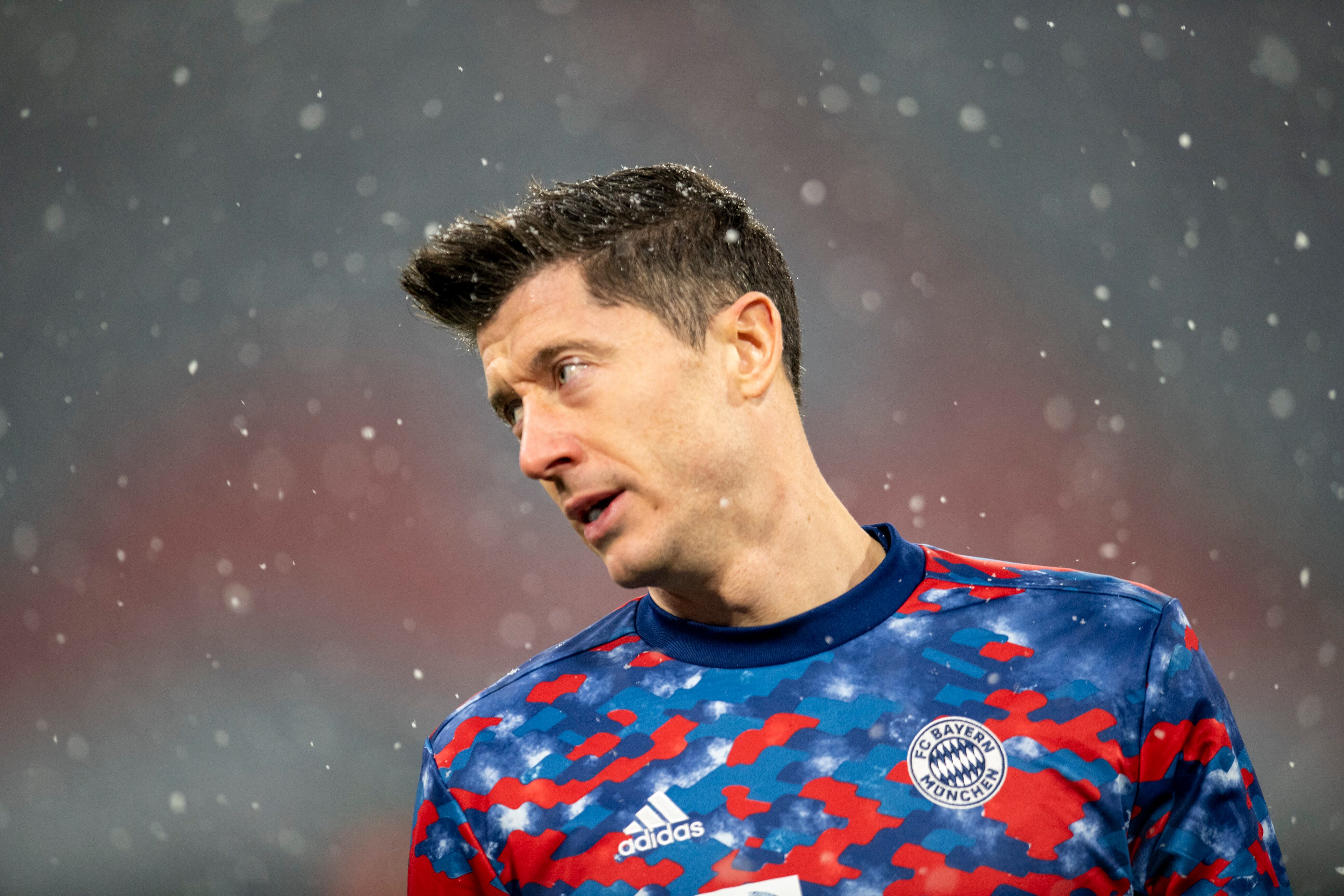 MUNICH, GERMANY - DECEMBER 8: Robert Lewandowski of FCB in action during the UEFA Champions League Football Match between Fc Bayern vs Fc Barcelona at Stadium Munich Allianz Arena on December 8, 2021 in Munich, Germany. (Photo by Martin Hangen ATPImages/Getty Images)
