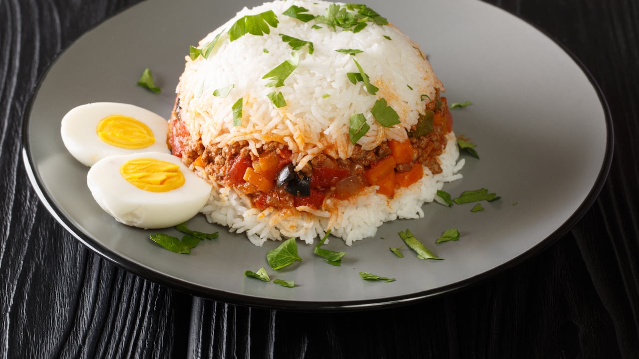 Así es el arroz tapado peruano