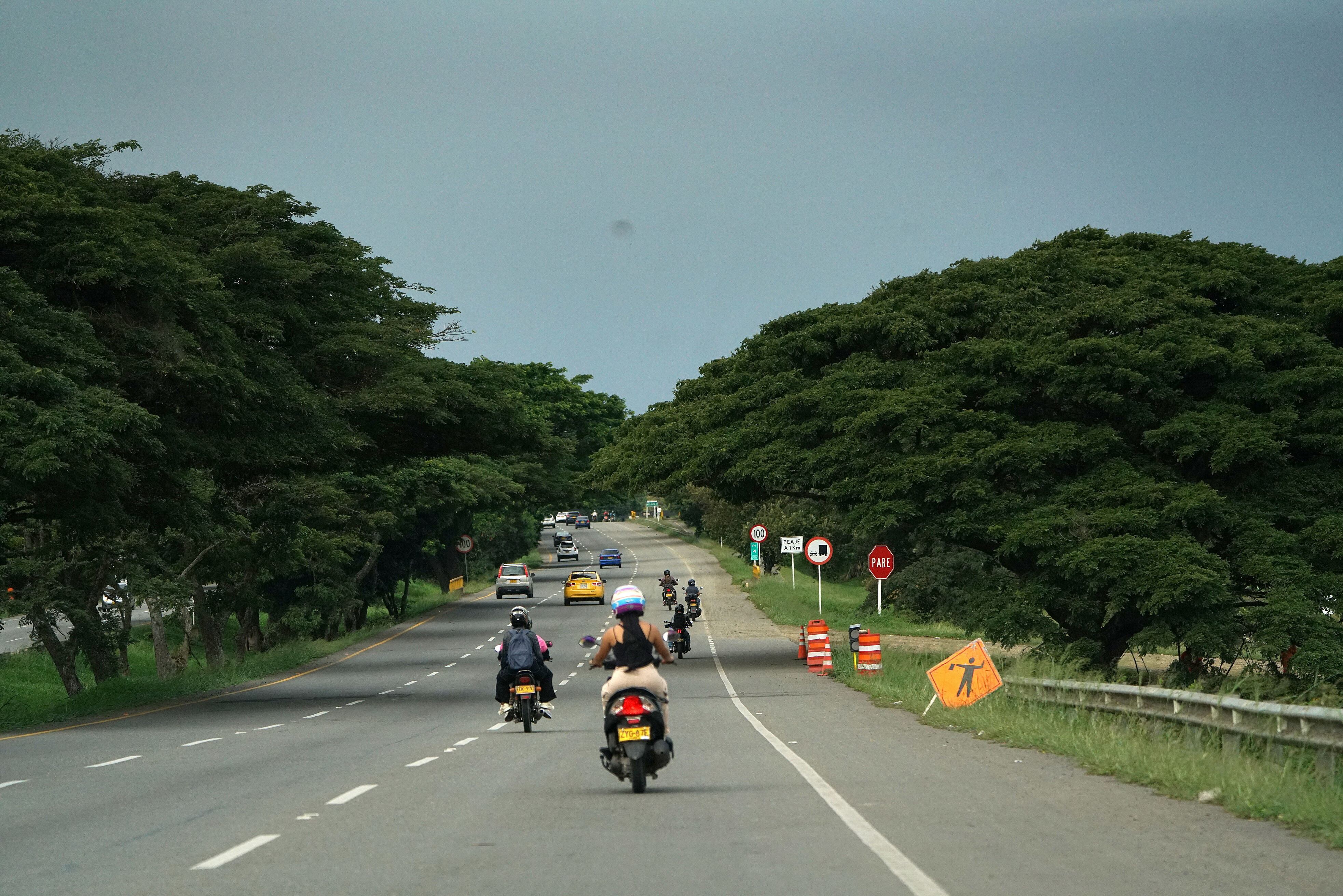 El Valle del Cauca fue el primer departamento de Colombia en iniciar el proceso de construcción de las denominadas obras de quinta generación (5G) las cuales se edificaran con los recursos de las concesiones otorgadas a quienes operan los peajes en las vías del departamento.