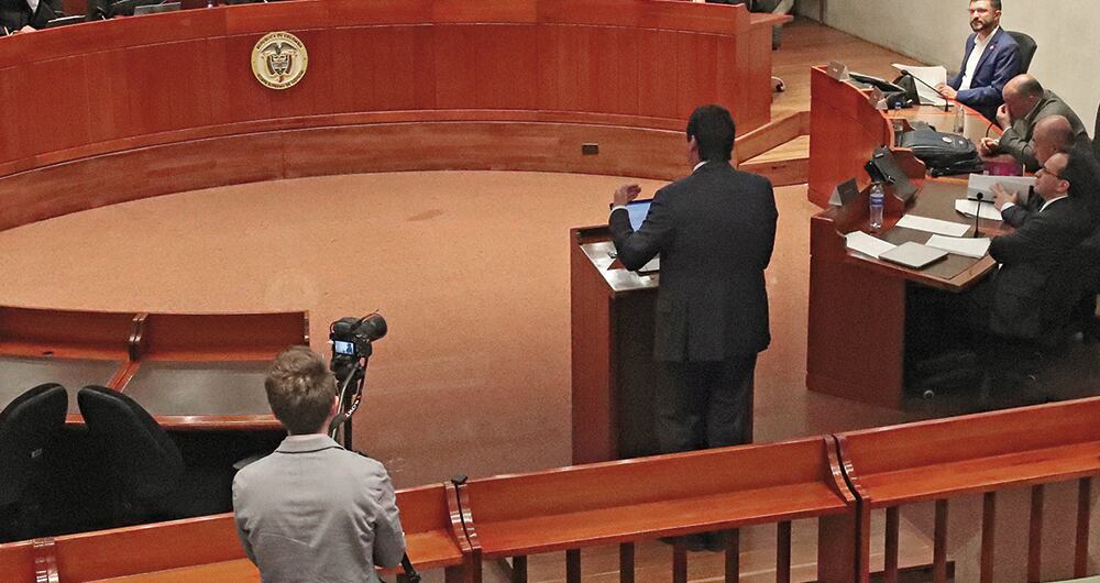     La génesis de esta investigación fue una denuncia anónima que llegó a la Corte Suprema. La investigación ha estado corroborando los hechos.