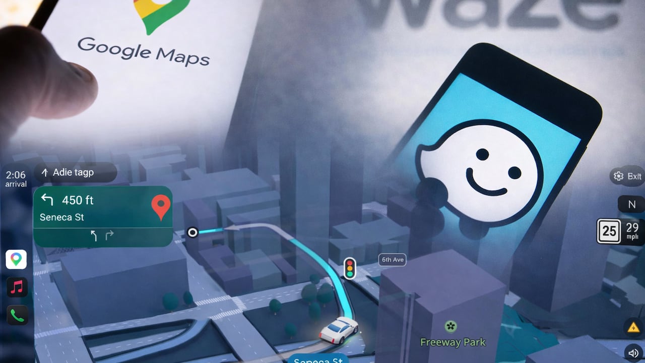 Google Maps vs. Waze
