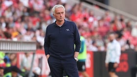 José Mourinho durante un partido con el Benfica de Portugal.