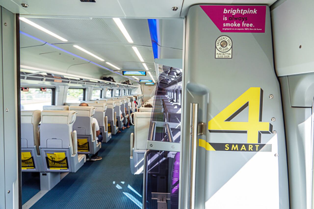 El tren cubrirá los 400 kilómetros entre Orlando y Miami en 2 horas y 50 minutos. Actualmente, el servicio regular que cuenta con paradas en varias estaciones del sur de Florida, demora un poco más de tres horas y 30 minutos. (Photo by: Jeffrey Greenberg/UCG/Universal Images Group via Getty Images)