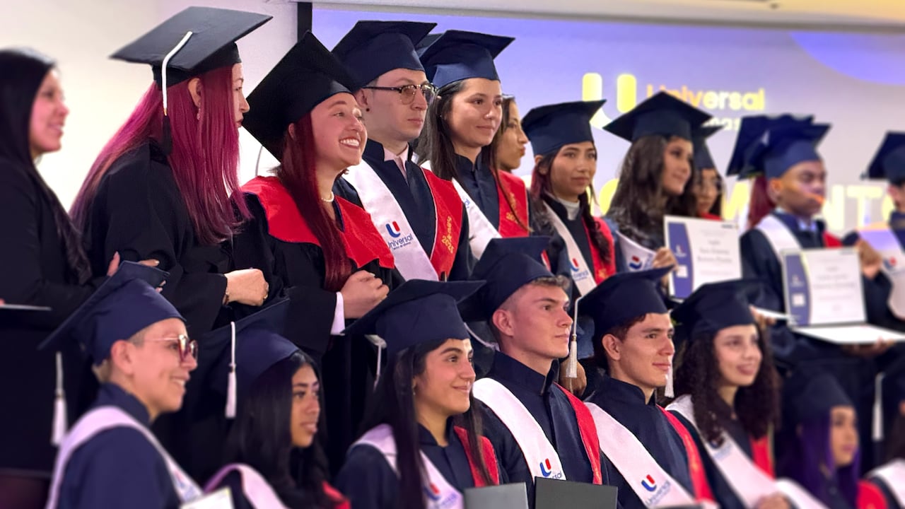 El centro ofrece el examen Oxford Test of English (OTE), una prueba de certificación internacional de inglés desarrollada por Oxford University Press y certificada por la Universidad de Oxford.