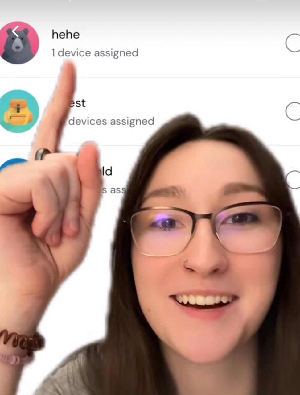 La mujer logró identificar la información de los usuarios conectados a su red