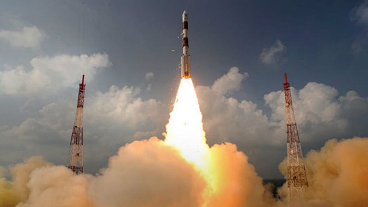 Despegue de la aeronave Mangalyaan desde el Centro Espacial Satish Dhawan, en Sriharikota.