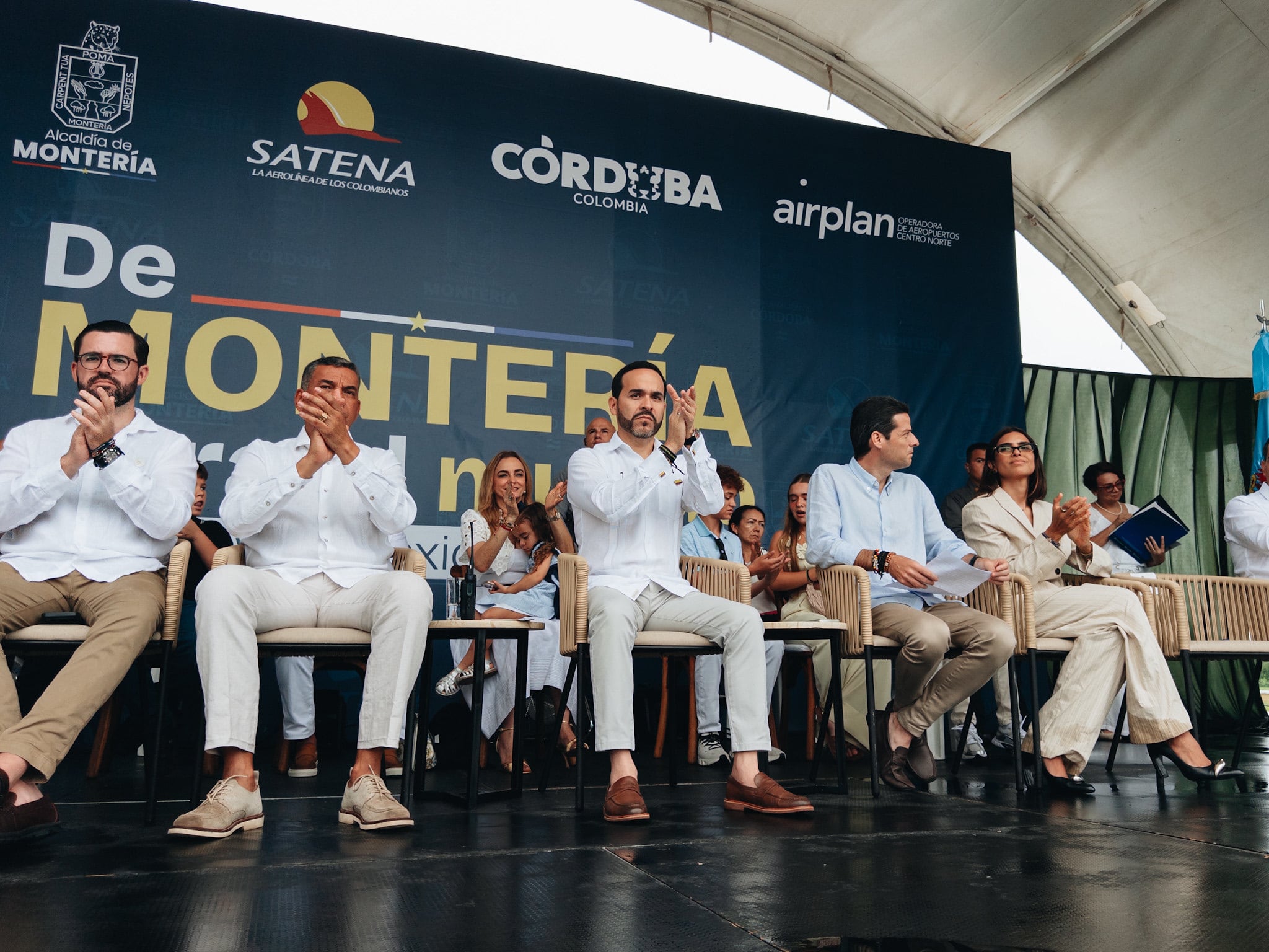 El presidente Abelardo De La Espriella hizo varios anuncios en su visita a Montería.