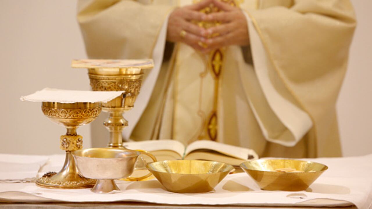 El Santísimo Sacramento del Altar es un elemento de gran importancia en la religión.