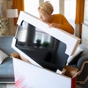 Una primera recomendación de los expertos es asegurar que cumpla con tres aspectos básicos: “resolución, conectividad y diseño que se ajuste a cualquier espacio”.