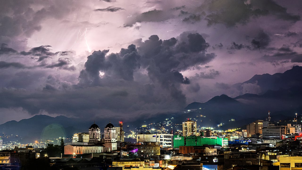Lluvias con tormentas eléctricas en Cali.