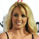 1. Britney Spears (US$58 millones) La estrella de 31 años de edad encabeza la lista de las mujeres mejor pagadas en la música gracias a millones de giras y una línea de perfumes de Elizabeth Arden. Su último álbum, Femme Fatale, obtuvo disco de platino en Estados Unidos.