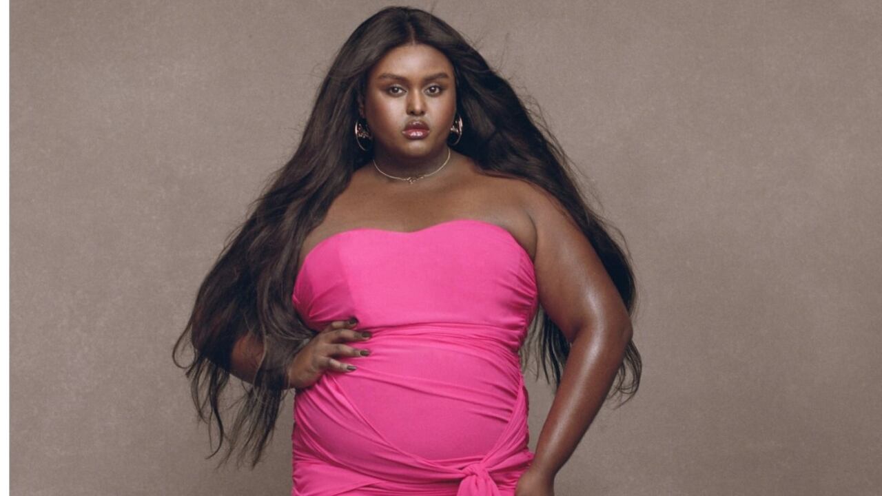 Zara lanza su colección Barbie Foto: