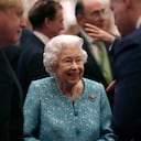 Recomiendan a la reina Isabel II tomar un descanso de dos semanas