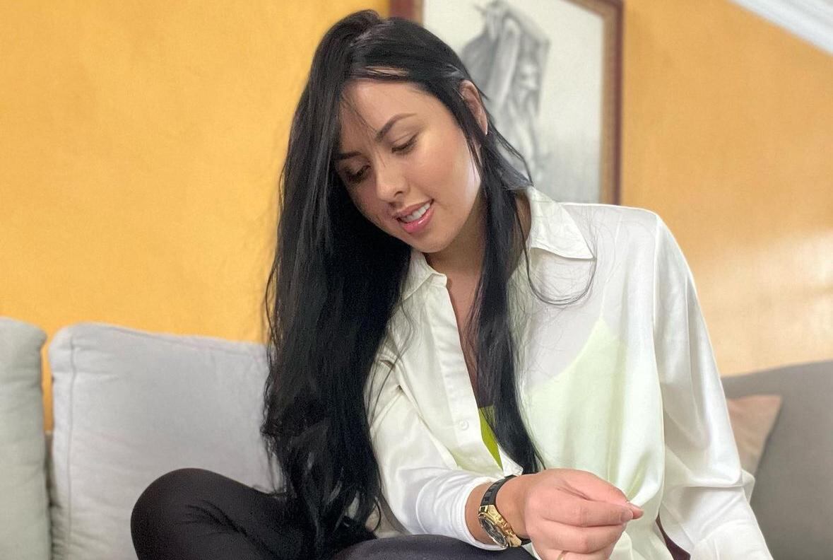 Hermana de Yina Calderón tendrá que buscar ayuda médica tras sufrir accidente relacionado con una cirugía.