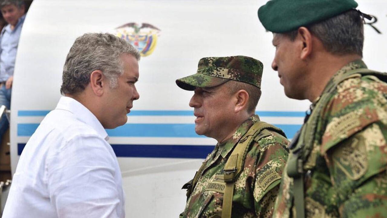 El presidente realizó un sobrevuelo por el área rural de Tumaco en compañía de Rafael Guarín, Consejero Presidencial para la Seguridad Nacional.