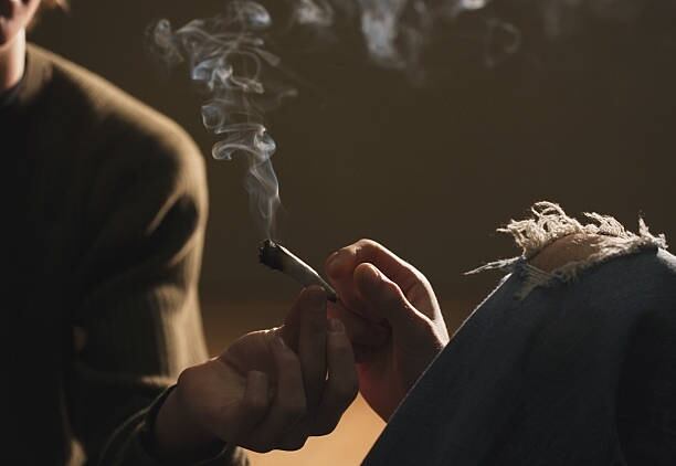 Víctima y victimarios estarían dedicados al comercio de sustancias estupefacientes.