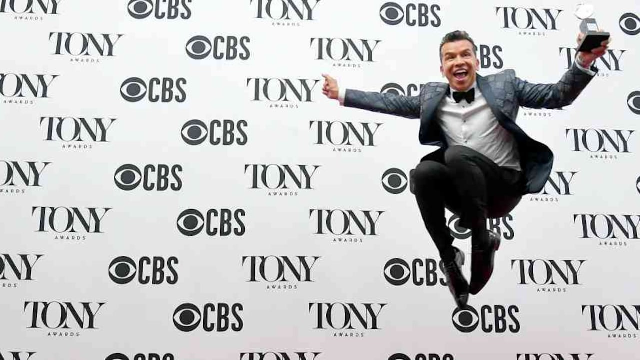 "Soy prueba de que se puede", expresó el coreógrafo caleño al recibir su premio.