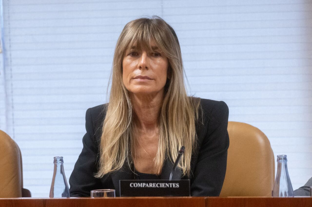 MADRID, SPAIN - NOVEMBER 13: The wife of the President of the Government, Begoña Gomez, during the Commission of Inquiry on professorships and postgraduate programs of the Complutense University of Madrid and financing companies, in the Assembly of Madrid, on 13 November, 2024 in Madrid, Spain. The commission seeks to clarify whether there was favored treatment with her at the Complutense University of Madrid (UCM). Although the presence in the commission is mandatory, Gomez, who is being investigated by the head of the 41st Court of Instruction of Madrid, for alleged crimes of influence peddling and corruption in business, in addition to misappropriation of the software of the Complutense University of Madrid (UCM) and professional intrusiveness, could invoke her right not to answer. (Photo By Eduardo Parra/Europa Press via Getty Images)