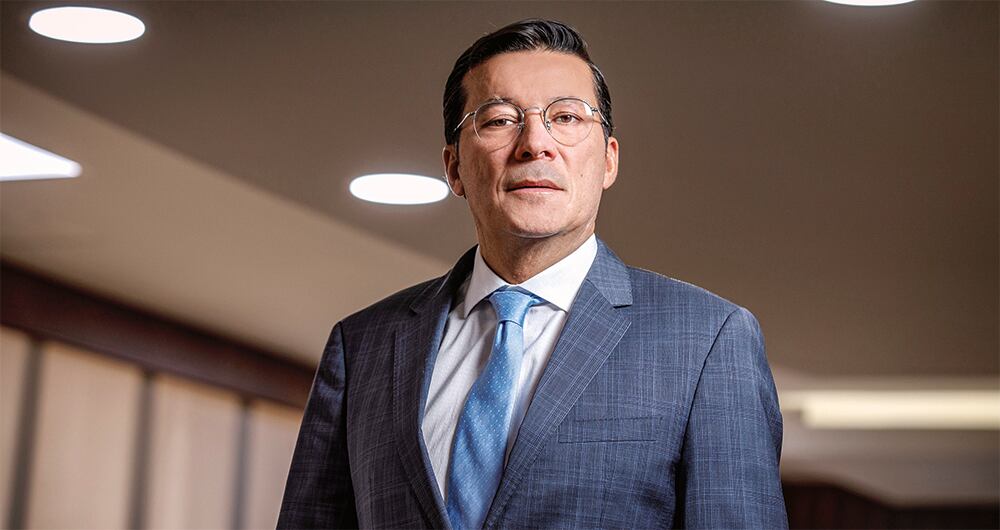 El registrador Hernán Penagos tiene listos los equipos que validarán las firmas.