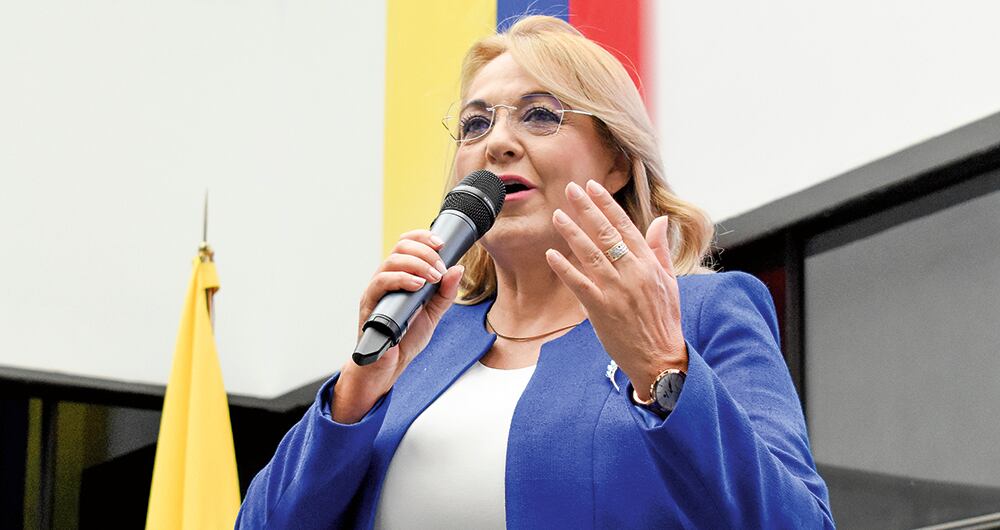 Aydeé Lizarazo Cubillos nació el 18 de febrero de 1965.