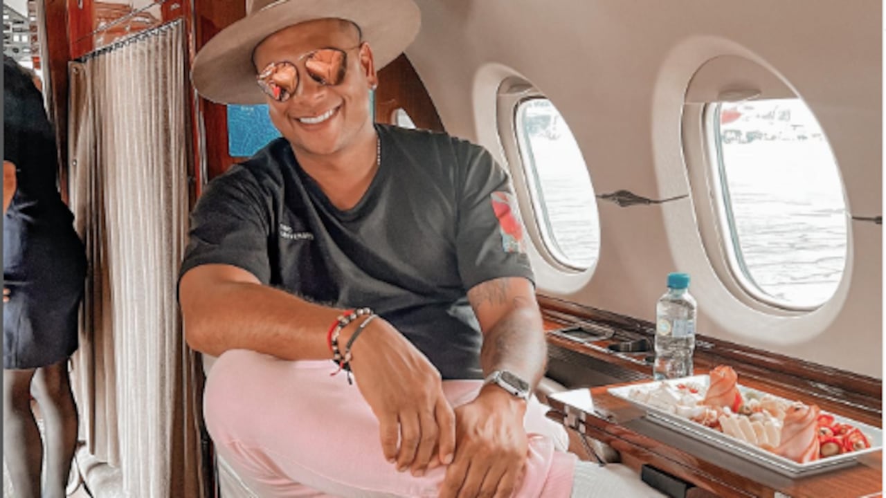 Fredy Guarín le propuso matrimonio por redes sociales a su novia.