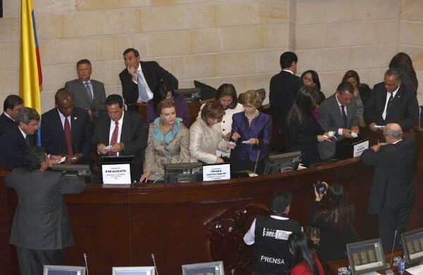 La votación secreta. Roy Barreras elegido presidente del Senado.