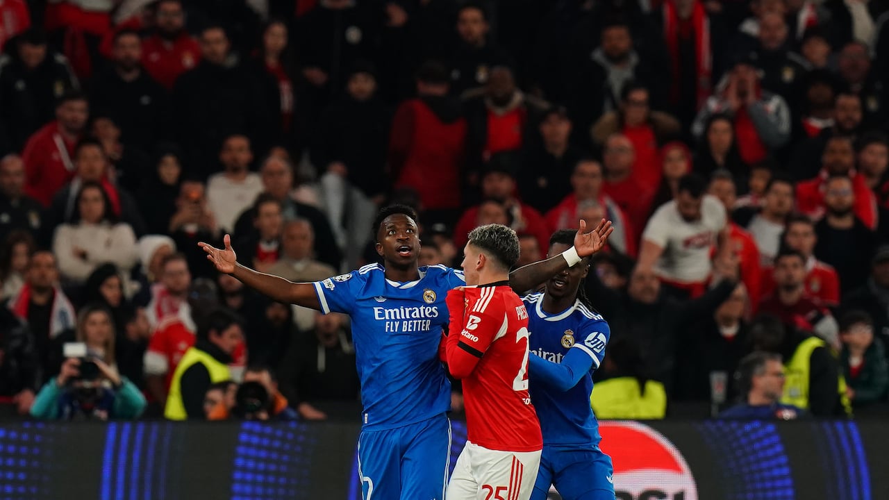 Gianluca Prestianni y Vinicius discutieron durante el partido de Benfica vs. Real Madrid.