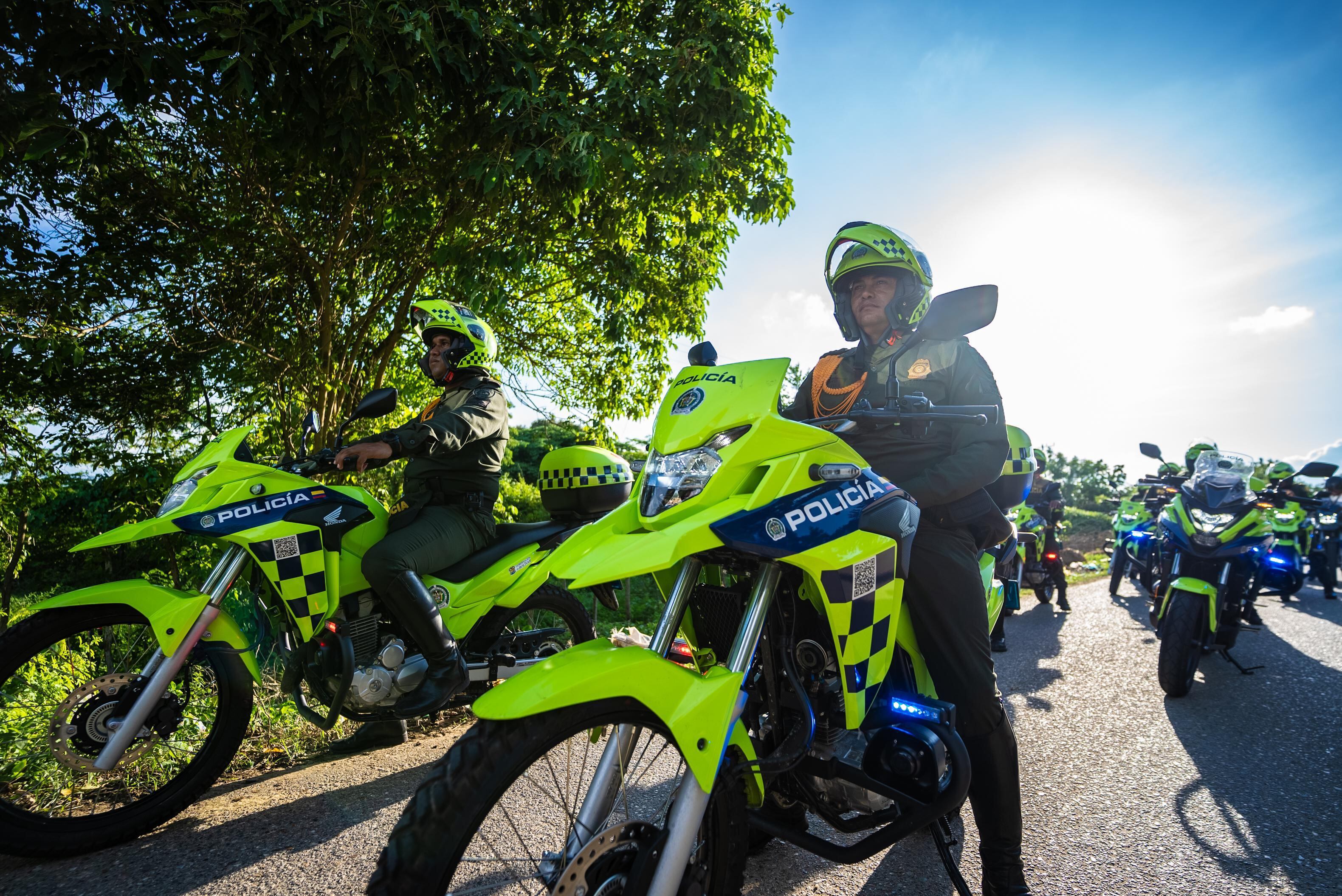 Caravana de seguridad en Bolívar.