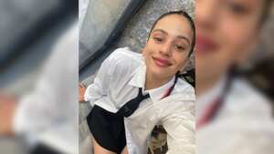 Rosalía selfie