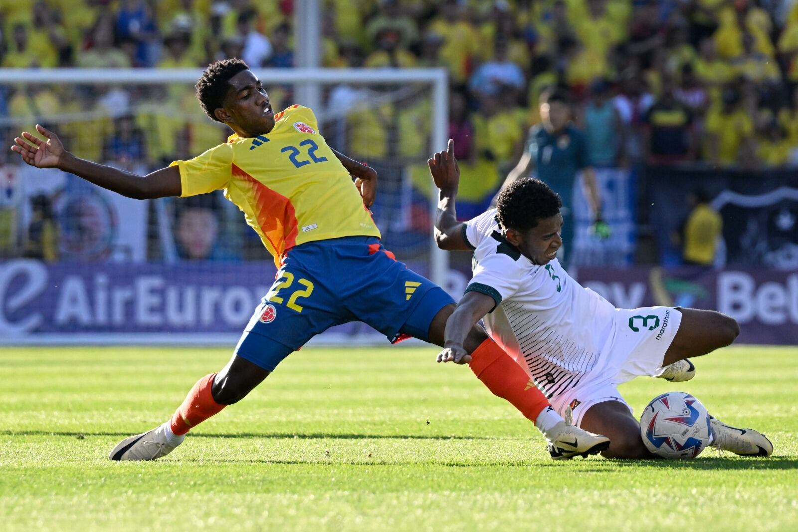 Daniel Muñoz, defensa, nació en Amalfi, Antioquia.