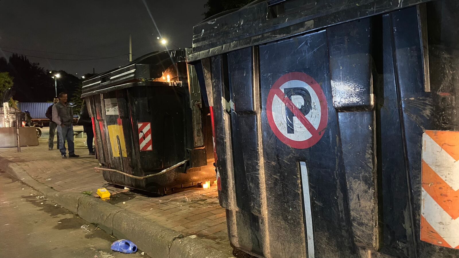 En el acto participaron cerca de 100 personas entre familiares de la DJ fallecida e integrantes de grupos feministas.