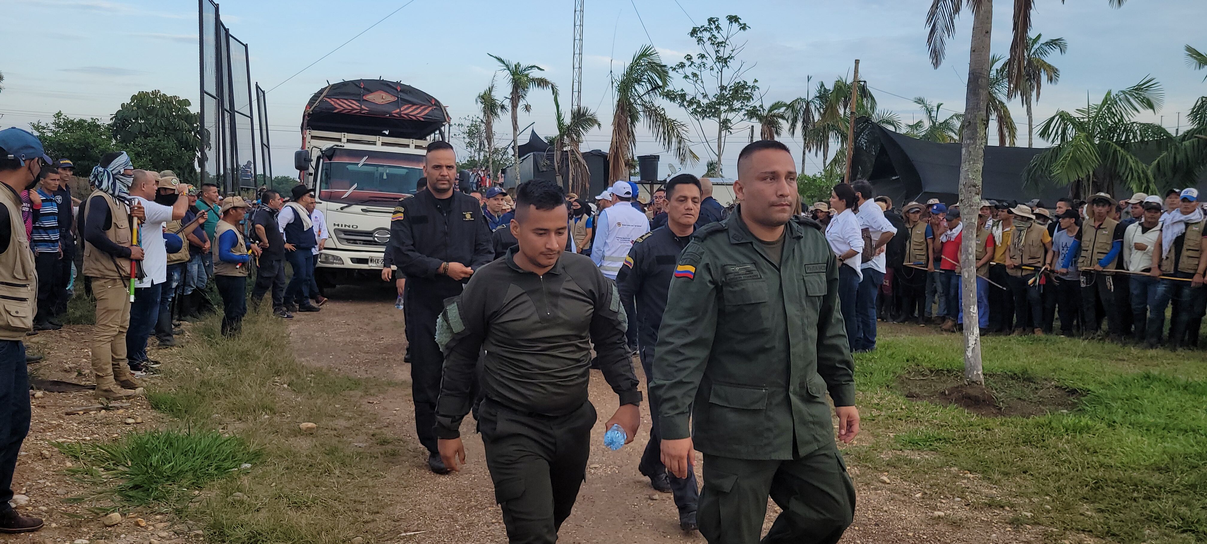 liberación uniformados del Esmad