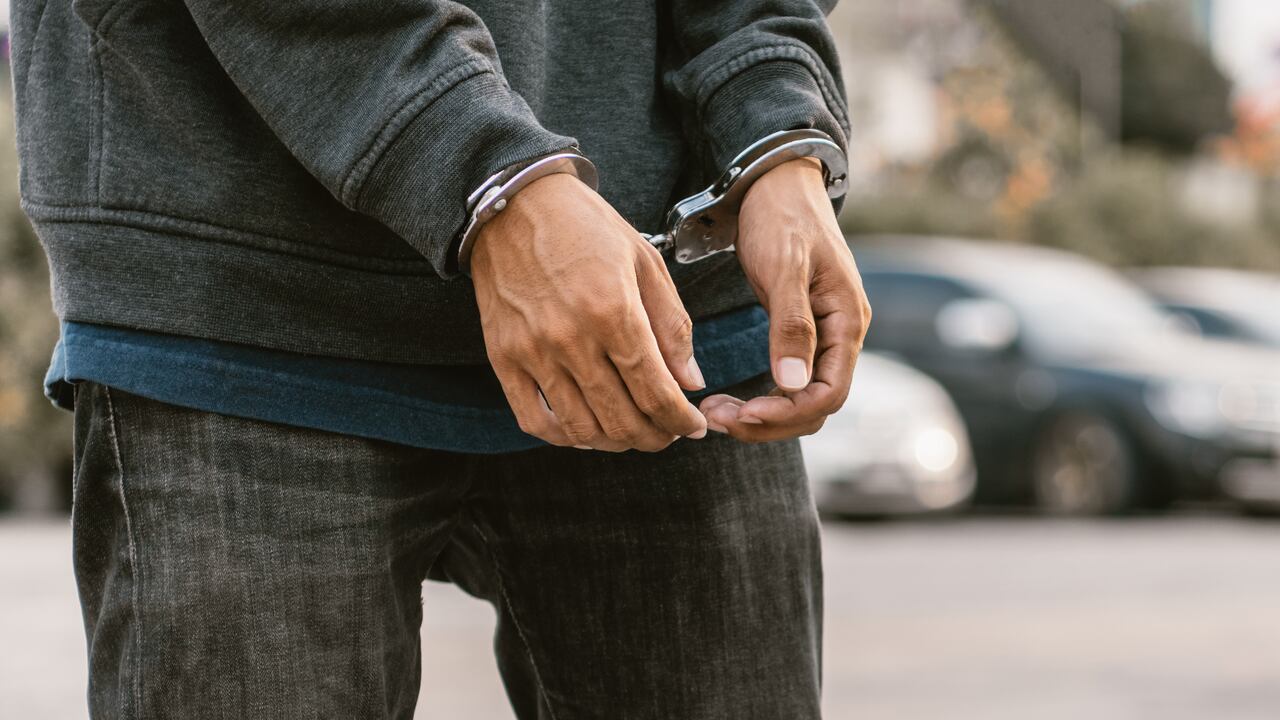 El hombre fue detenido por las autoridades francesas