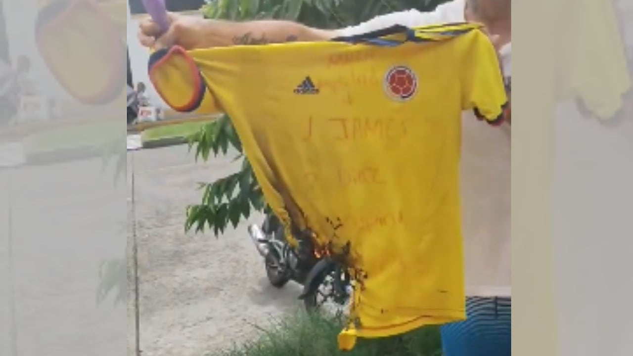 El video de una camiseta de la Selección Colombia quemada se viralizó en redes sociales y abrió un debate sobre política, símbolos nacionales y libertad de expresión.