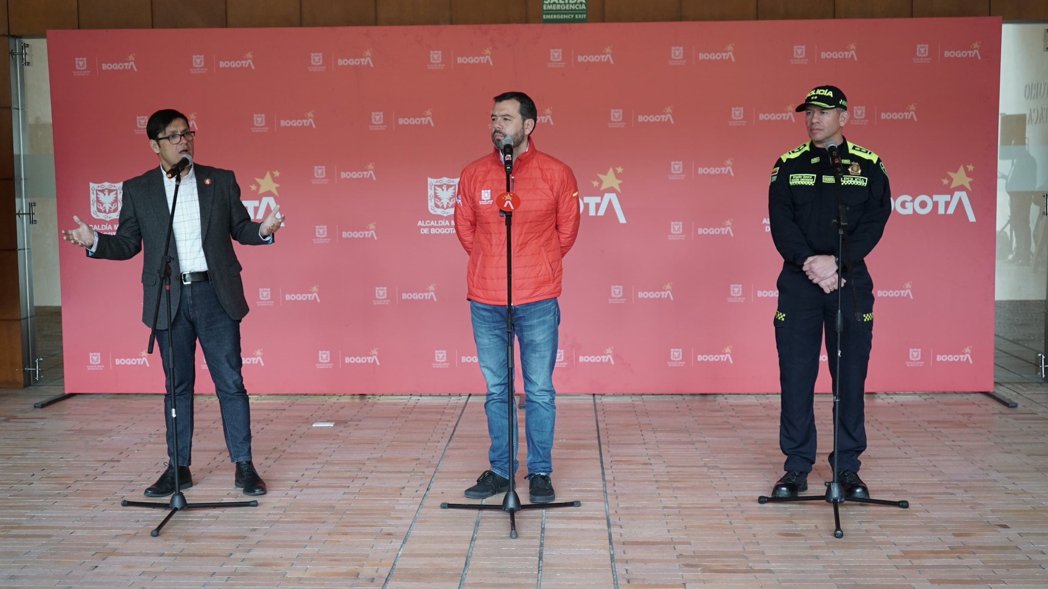 El resultado operativo fue presentado por el secretario de Seguridad, César Restrepo, el alcalde de Bogotá, Carlos Fernando Galán, y el comandante de la Metropolitana de Bogotá, el general Giovanni Cristancho.