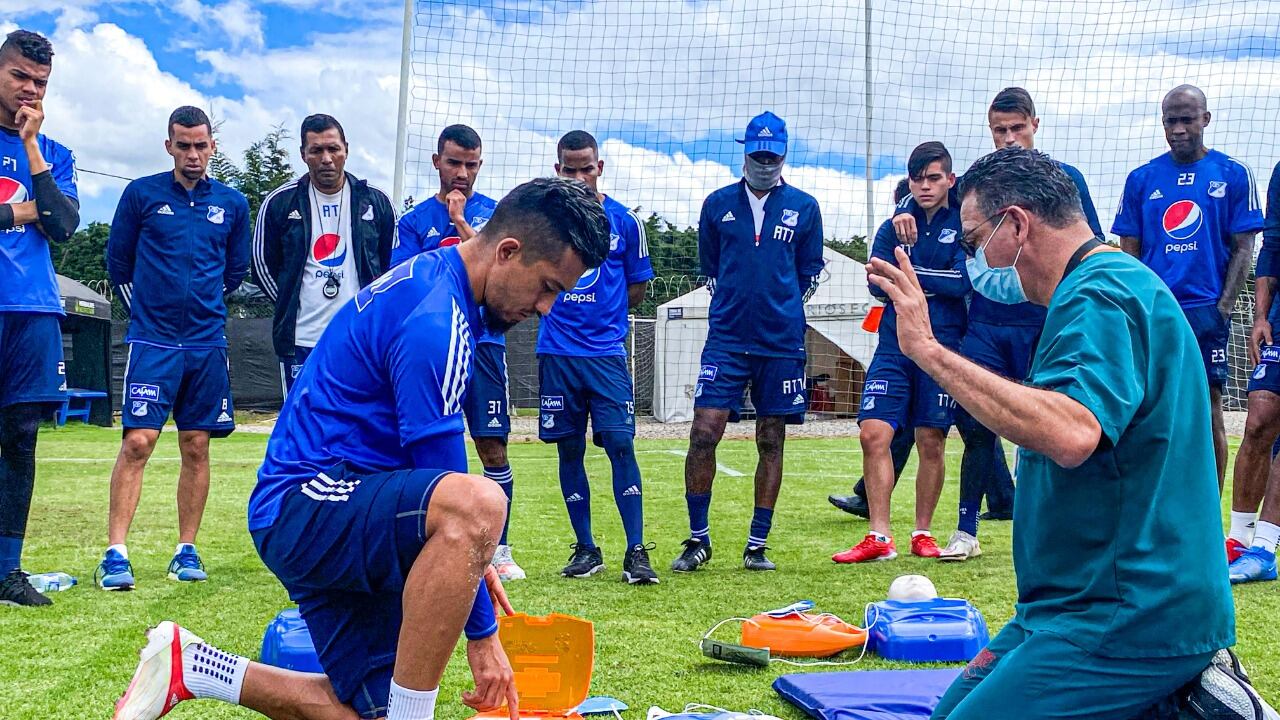 Jugadores de Millonarios se capacitaron en Reanimación Cardiopulmonar
