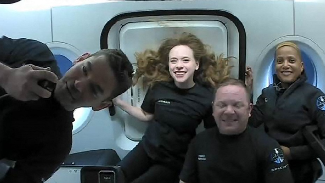 Los cuatro turistas espaciales de SpaceX.