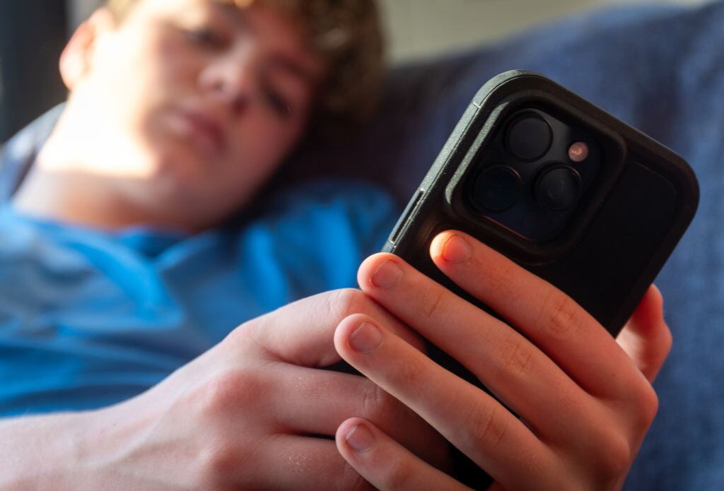 Meta revisará su base de compatibilidad y dejará por fuera varios teléfonos que no logran sostener las actualizaciones.